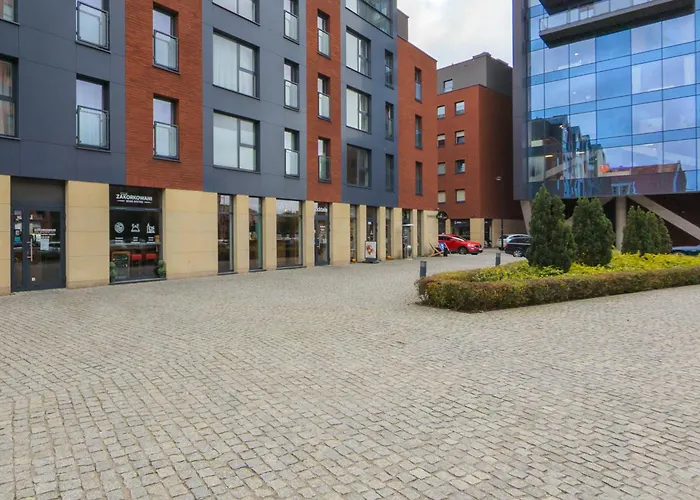 Flatbook Old Town - Stylish 2-bedroom With Parking 아파트 *