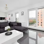 Flatbook Old Town - Stylish 2-bedroom With Parking Apartment Danzig