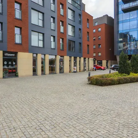 Flatbook Old Town - Stylish 2-bedroom With Parking Apartman *