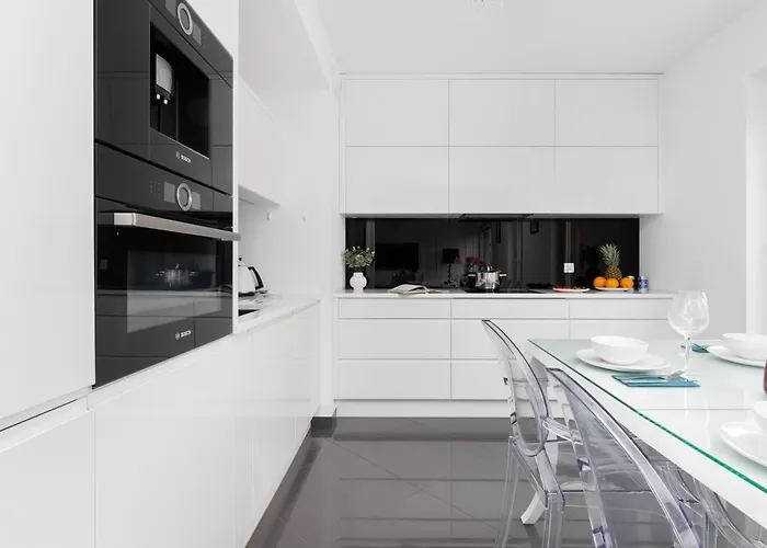 Διαμέρισμα Flatbook Old Town - Stylish 2-bedroom With Parking *