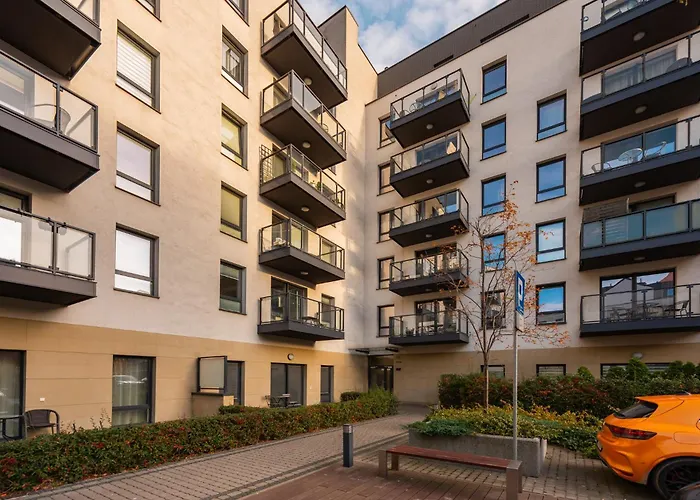 Flatbook Old Town - Stylish 2-bedroom With Parking 公寓